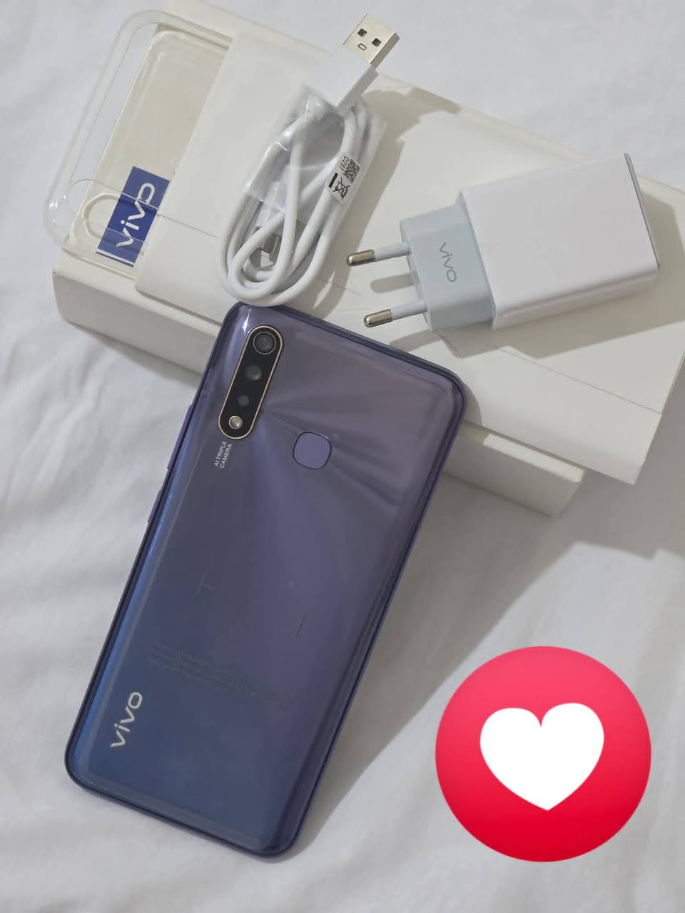 جديد غير مستخدم السعر 130 الف 🔥
.

للبيع / موبايل فيفو Y19
ذاكره /  256  :  رام /  8
بطاريه / 5000 مللي أمبير 
5G 
الموبايل  ( ملحقاته كامله )  
_
 ☎️ اتصال 📞 !!! ***********
