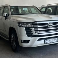 لاندكروزر 2025 GX.R  SAS  سعة المحرك 4000c V6 السياره في حالة الشركه ز...