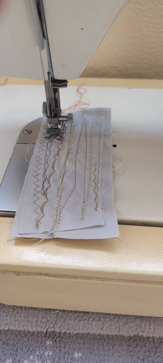 مكينة خياطة نوعية براذر باسستر ياباني باب الأول شرط الشغل والنظافة هي والجنطة وياه تخيط 10 نقشات وبيت الدكم كلها بلادي حتى الدواسة والماطور ياباني


**إذا كنت صاحب هذا الإعلان وتريد حذفه لأي سبب، رجاءا أرسل رسالة إلى الدعم الفني**