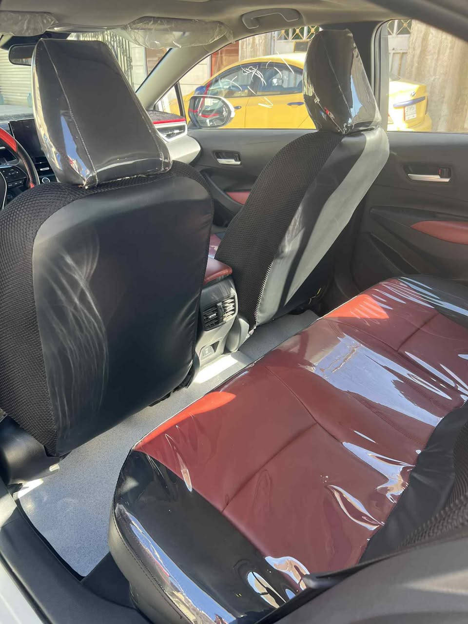 السلام عليكم كورلا هايبرد 2025 وارد صيني. ماشيه 24 الف مكفوله كفاله عامه الداخل لونين وجلد وكشن كهرباء  مدوشمه وكامله مكمله السعر 158 بيه مجال بسيط ***********
