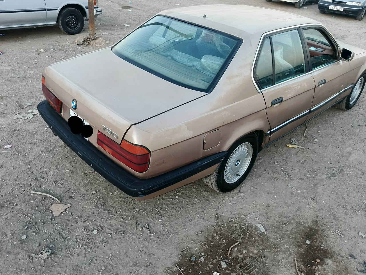 سلام عليكم جميعأ
 بي ام 730-V6 موديل 1991 مكينه وكير بلادي
 السياره بيها جراد وجاملغ امامي جها السايق امبدل 
تبريد بس الفان يشتغل ومامجيك الكمبريسر مافاحصة مجال ماكو بسبب الدوام

رقم بِغٌدِآدِ الانگليزي بأسمي تحويل ثاني يوم

السعر 38 وبي مجال مَګآنِيِّ بِغٌدِآدِ حي اور هذا رقمي ***********
