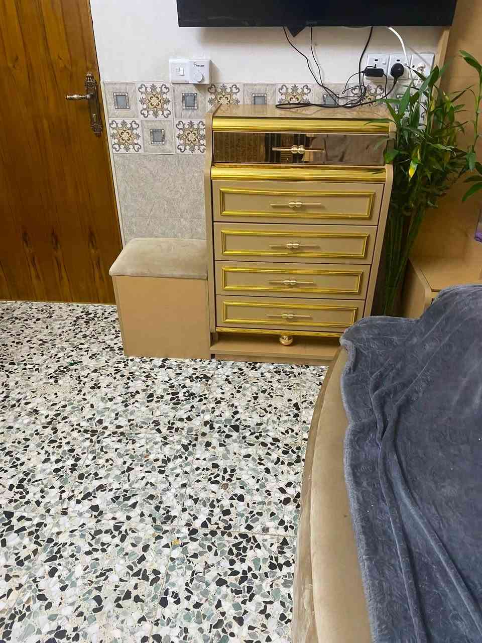 السلام عليكم مكان بغداد البلديات سعره على خاص***********
