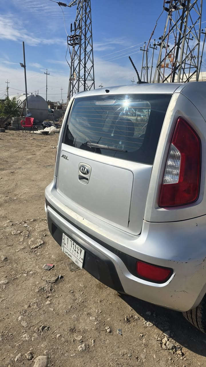 سلام عليكم كيا سول موديل 2013 امريكي محرك 1600 gdi السياره جاهزه ضرر قليل من البنيد والجاملغ الايسر ليبل واحد
داخل صاج لون مميز
رقم بابل باسمي 
***********
***********
