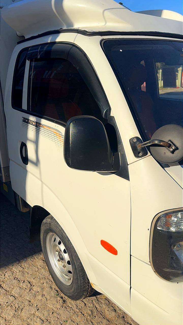 السلام عليكم كيا براد مسكر مكفول موديل 2017 المكان بغداد ***********
