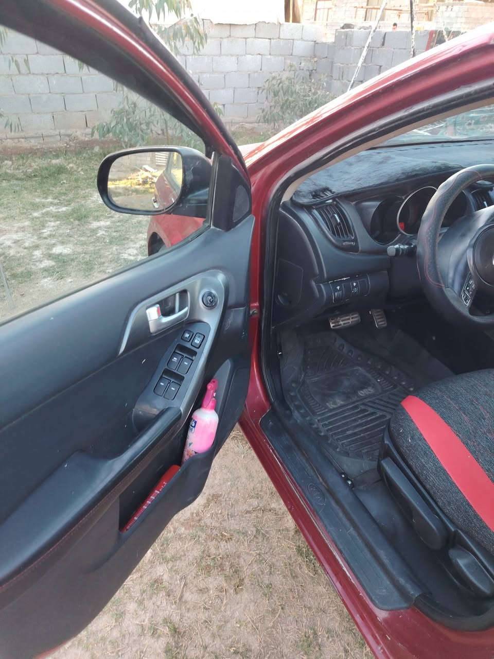 سلام عليكم سيراتو موديل ٢٠١١ رقم أربيل تريد وكاله او مجاور مابيه حادث بيه بس البنيد مصبوق لجماليه مكانه كربلاء المقدسه الحسينيه العطيشي وهاذه الرقم *********** السعر٨٧ وبيه مجال
