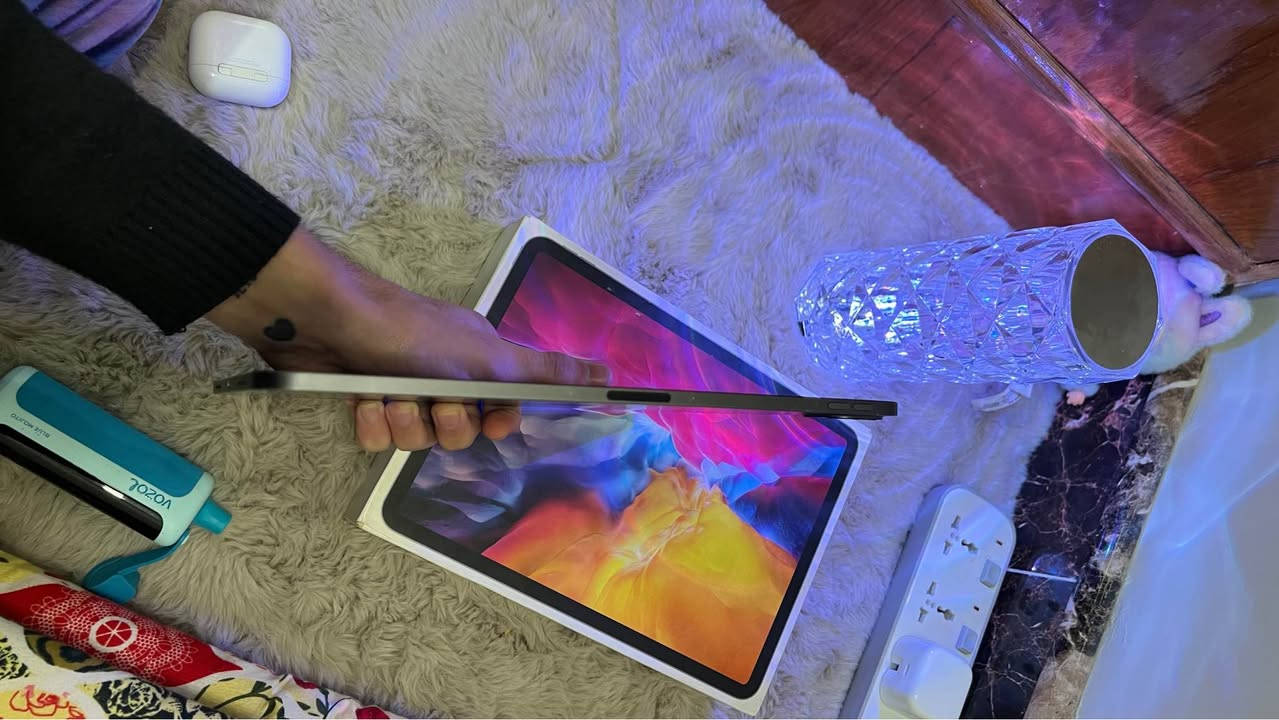 iPad Pro 11 2th gen 🔥
Memory : 128 gb 
Battery : 82 🔋

الايباد نظيف مكفول ما مفتوح ولا مبدل بيه شي فقط الطبع الأصابع الي بشاشه والايباد نظيف مابيه ضربات ولا طخات ملحقات فقط الكارتونه بدون الشاحنه (550 وبيه مجال ) مكاني (بغداد الشعب ) بغداد, العراق


**إذا كنت صاحب هذا الإعلان وتريد حذفه لأي سبب، رجاءا أرسل رسالة إلى الدعم الفني**