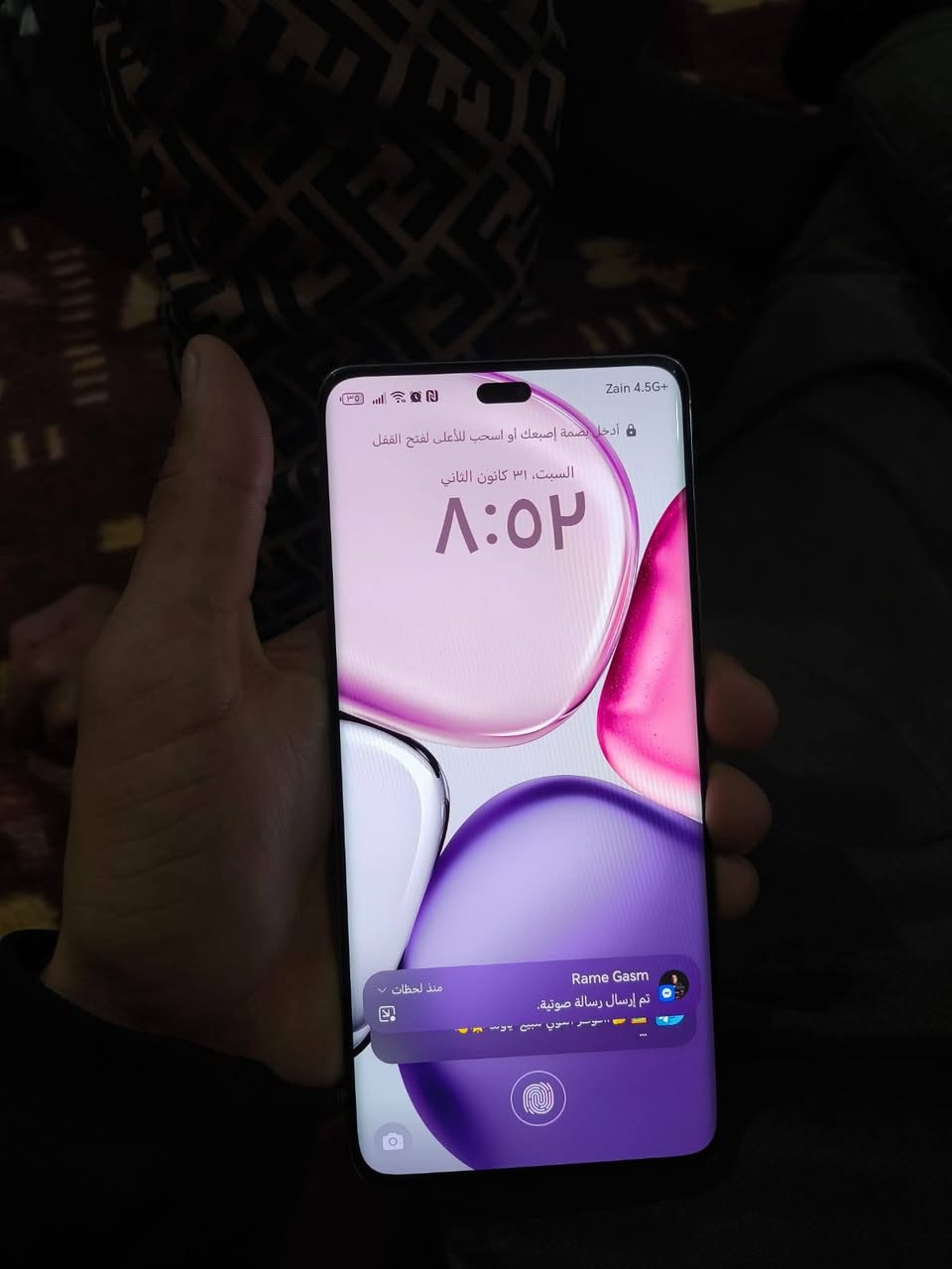 إسلام عليكم هونر x9C ذاكره 256 رام12 نضافه100 قراض كامله شاحنه اصليه بي بس الفلاش نوبات يشتقل ونوبات ما يشتقل الباقي نضيف السعر 290 
اتصل ***********
