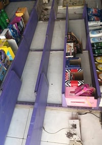 سلاام عليكم متوفر رفوف جدارية  عدد ٤٥ مع قاعده كامله مستخدمة أسعار منا...