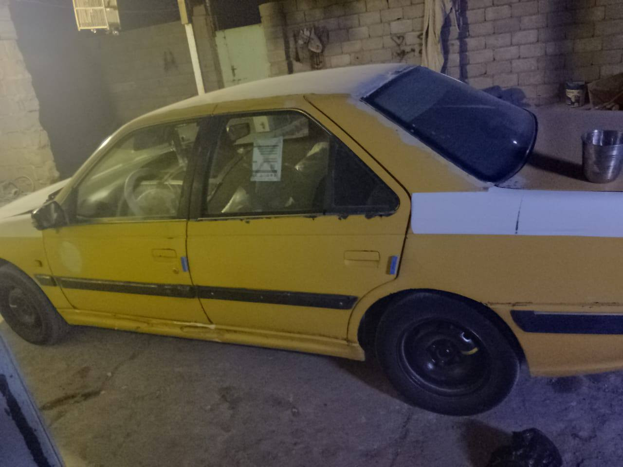 سياره بيجو 2013 سنويه منتهيه ب18 السعر 10ورقات العنوان البصره المعقل قرب الساعه الرقم ***********
