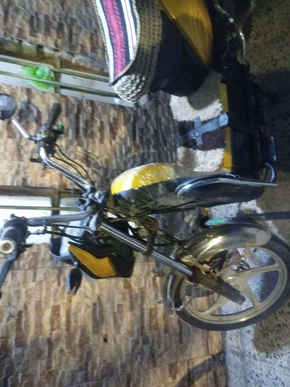 من رخصة الادمن دراجه هارلي الماسه كشر فقط السعر ٢٠٠ الف


**إذا كنت صاحب هذا الإعلان وتريد حذفه لأي سبب، رجاءا أرسل رسالة إلى الدعم الفني**