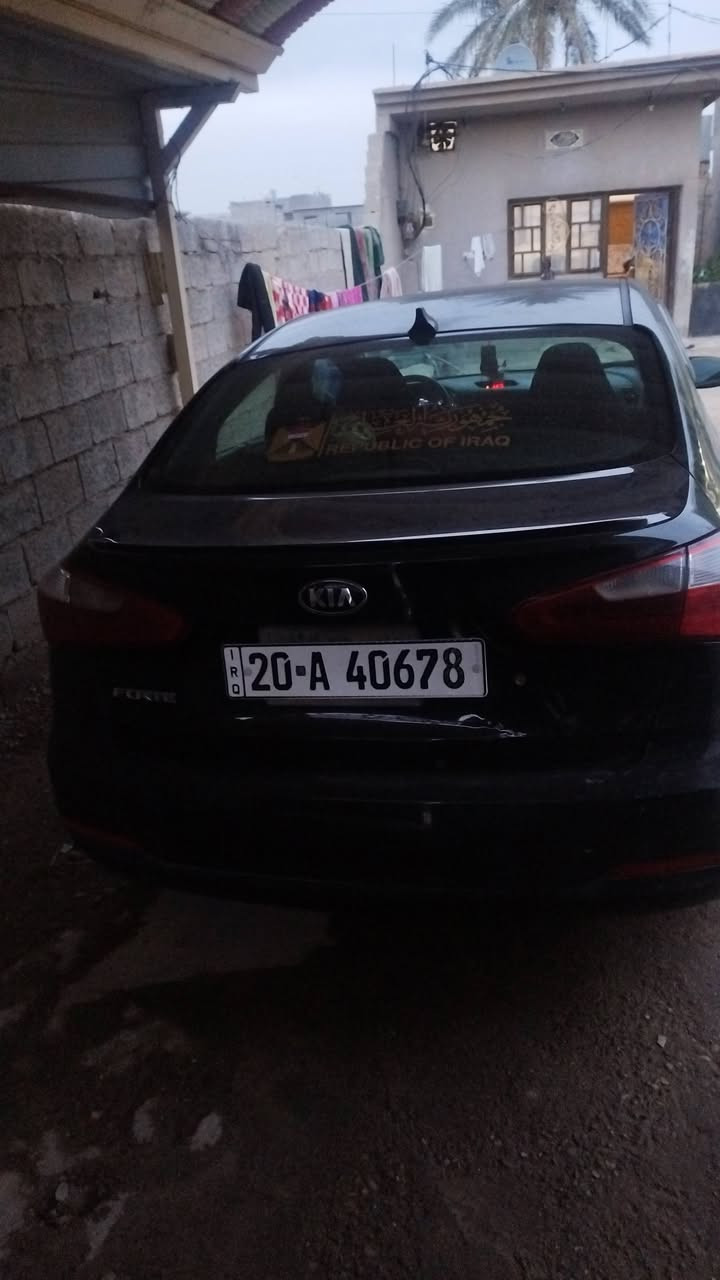 فورتي 15
محرك 1800 دوش كير محرك مكفول 

صدر امامي خلفي جديد 

باتري تخم تاير جديد 

دواخل نضيف

مابيهه حادث فقط صبغ تكمه باب السائق خدوش لا اكثر 

بدون دواخل وسونار مرفق

سعر 107
عنوان ديالى الخالص ***********
