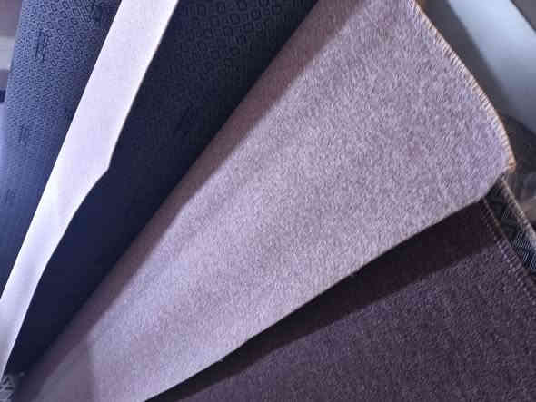 أللهم صل على محمد وآل محمد 

سعر متر     ٤٠٠٠ فقط  

توصيل مجاني بلاش كميات محدوده 

*********** 

مفروشات ابو يزن
