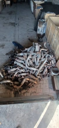 قطع غيار سيارات • سيارات