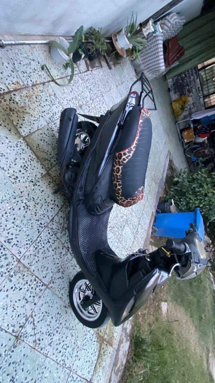 السلام عليكم 🤗🤭

دراجة ماكس عدلة للبيع 

دراجة بلادية وجديدة 

خير من الله كلة شغال 

سلف هندر كهربائيات

 كلهة شغال دهن

 جديد تايرات ختم واحد 

جيب فيتر وفحص عنوان

 السعر (700)وبيهه مجال بسيط

 البياع لاعلام (***********)...
