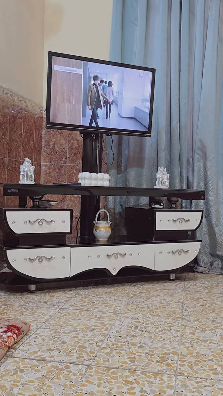 اريد ابيع هاذ لميز نضافته ٩٩%اخذته قبل شهرين واريد اشيل بيت اصغر ماعندي مكان السعر ١٨٠ الف وبي مجال شي قليل


**إذا كنت صاحب هذا الإعلان وتريد حذفه لأي سبب، رجاءا أرسل رسالة إلى الدعم الفني**