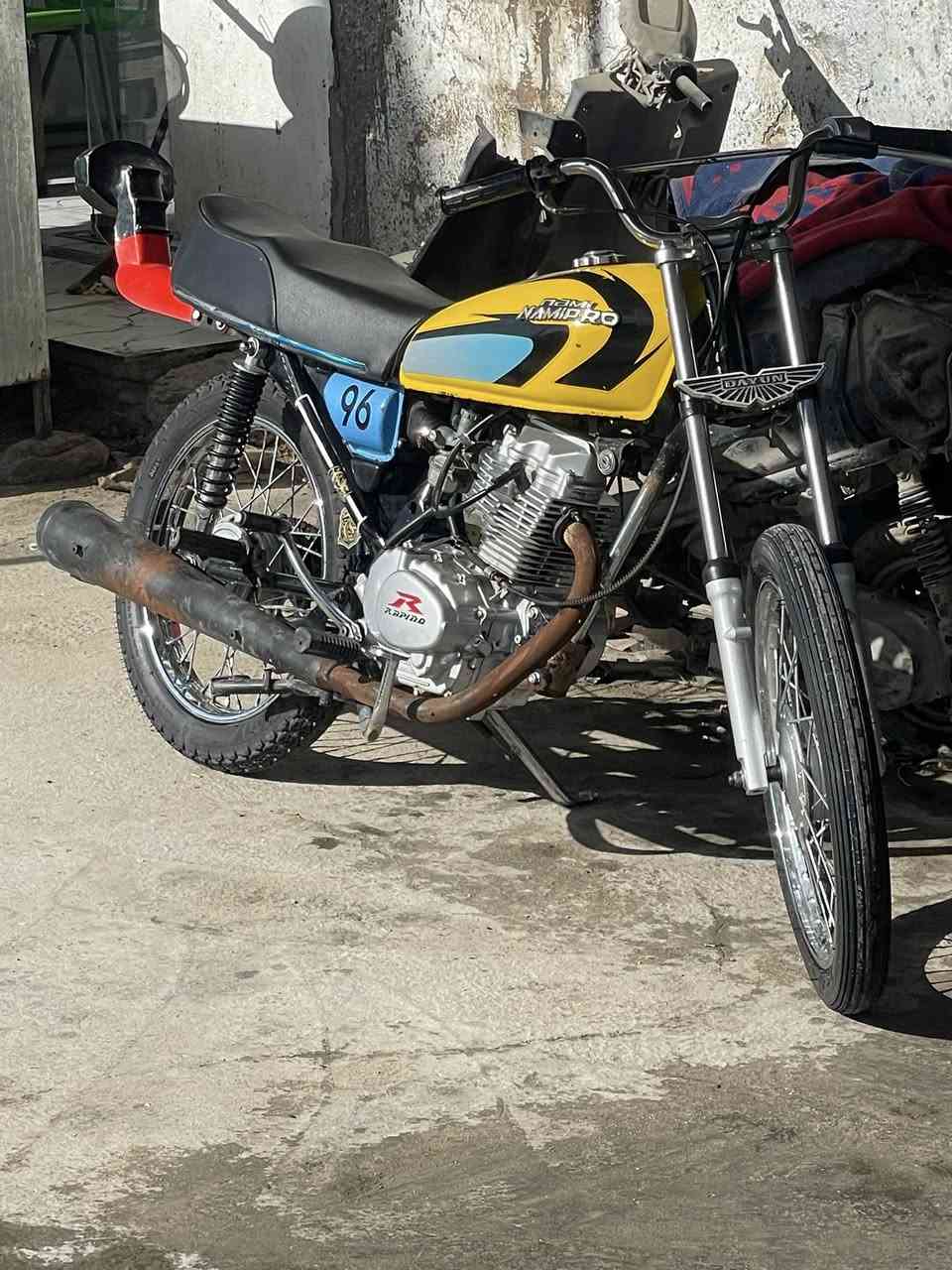 للبيع اوراق مكينه برغي ما مفتوح بيه صاله شهر من معمره سعر 700 وبيه مجال قليل شراي يتصل*********** ناصريه مركز
