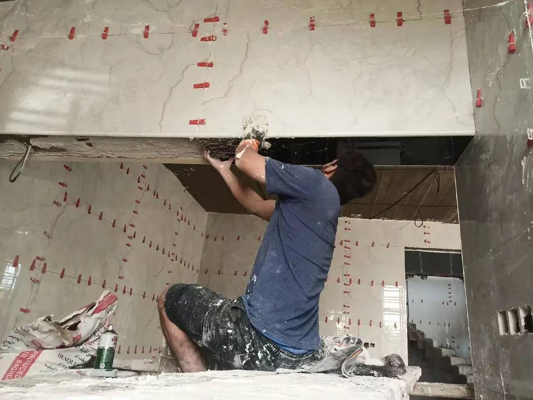 سلام عليكم خلفه سيراميك ومرمر شغل درجه وله التزام بل عمال شغل هندسي مكاني بابل ***********
