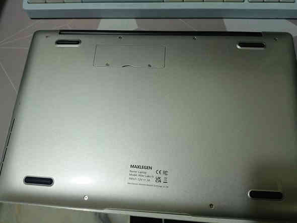 لابتوب ROW-61821CE جديد بالباكيت استخدام اسبوع فقط
مواصفات الابتوب
المعالج intel (R) Celeron(R) N 4120 cpu @ 1.10GHz
 بقوة معالج Intel Core i5-10210U 

كرت شاشة مدمج intel (R) UHD Graphics 600

هارد 256 SSD GB
رام 16GB 
ويندوز 11 برو 
شاشة 14 inch 
السعر 175 

تواصل *********** يتوفر واتساب
