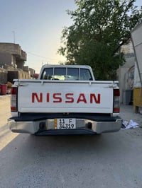 بيكم نيسان. 2007.  رقم بغداد. سنوية جديدة.   بيهة بكانات صبق.    السيا...