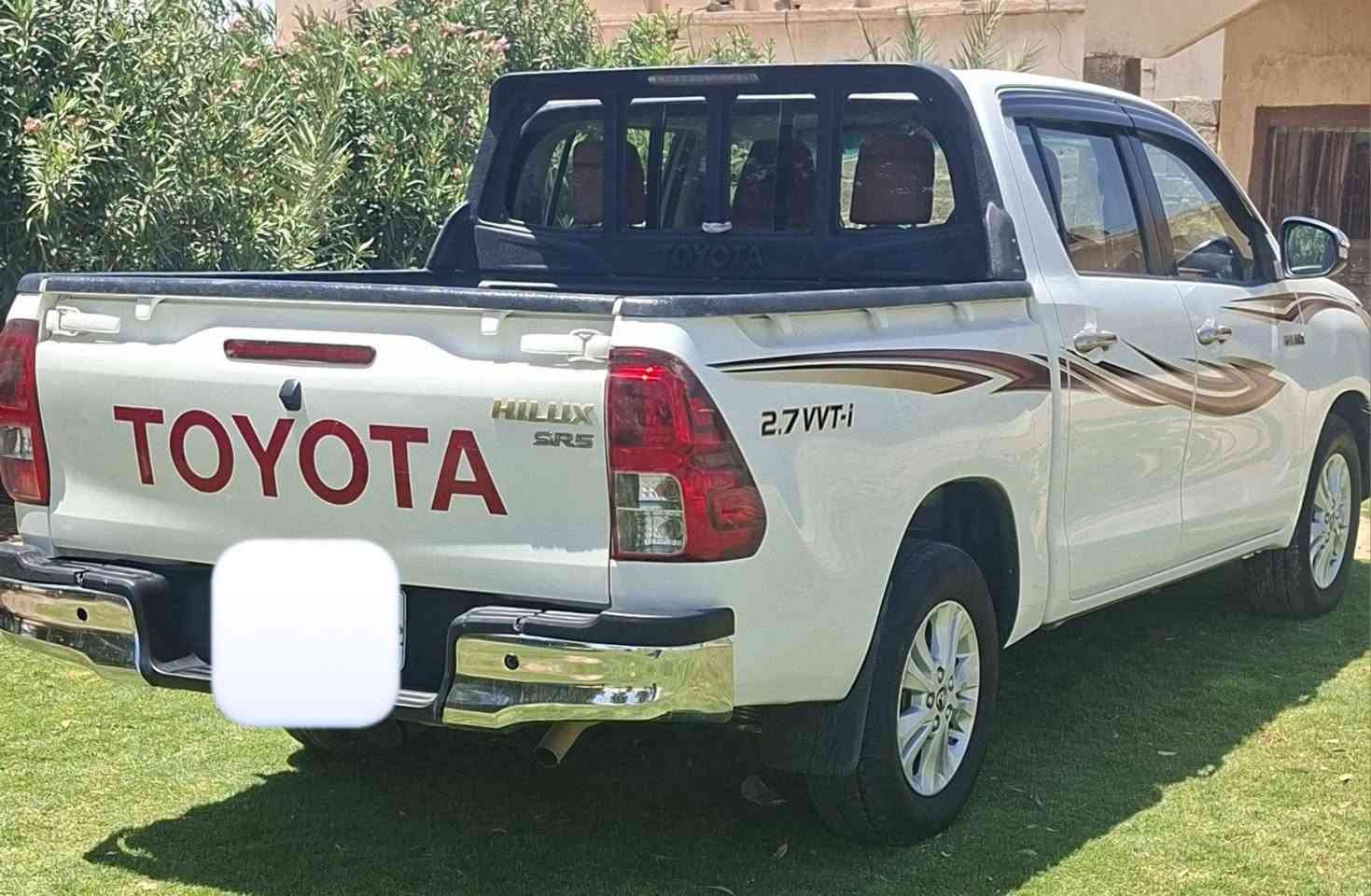 السلام عليكم 
هايلوكس للبيع موديل 2018 الكويتي  رقم بغداد بدون ضرر السعر 230 بيها مجال الاستفسار الاتصال على رقم  ***********
