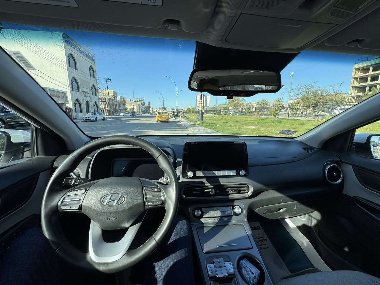 كونا 2023
HYUNDAI KONA 2023  ELECTRIC 

هونداي كونا كهربائية بالكامل موديل 2023  وارد امريكي بدون ايرباك

ماشية ٣١،١٠٠ كم

(بطارية 64 كيلو واط تقطع مسافة 500 -550 كيلو بالشحنه - مدخلين شحن محطة + هيت بم ) 

المواصفات 👇

فتحة سقف

بروجيكتر 

مقاعد كهرباء

مقاعد مدفأة + مبردة 

هاندبريك كهرباء

شفترز 

بصمة تشغيل 

بصمة عالابواب 

دخول ذكي 

تحكم ستيرنج كامل 

شاشة كبيرة

أبل كار بلاي 

أندرويد اوتو 

مانع تصادم أمامي وخلفي 

حساسات مري وحساسات تجاوز 

تحديد مسار 

كروس سرعة 

Auto Hold

Drive mode - عدة وضعيات قيادة

مداخل شحن سريع 

نقطة عمياء 

لايت أمامي شرحات فل لد 

والعديد من المواصفات 

 

رقم كربلاء

السعر 150$

مكان السارة كربلاء حي العباس

***********
