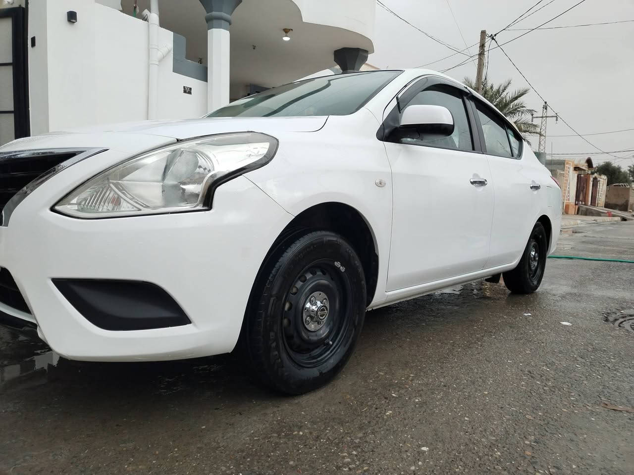 سلام وعليكم
البيع سيارة /نيسان صني هندي
مكان السيارة ديالى جلولاء 
موديل /2020
رقم جديد
سنويه جديد لحد/2031
ماشيه /52
رقم شمالي /سليمانية 
السعر المطلوب /115
وبيهامجال حك الجيه 
أي استفسار مراسلتي او اتصال /***********
