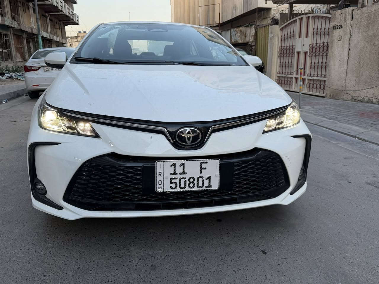 🚘 تويوتا كورولا هايبرد 2025 HEV🔋
🔥 سيارة الاعتمادية والاقتصاد بموديل 2025 🔥

⚙️ المحرك:

صفر زيرو السياره 

بغداد بسمي 

1.8 لتر بنزين + محرك كهربائي (هايبرد)

قوة إجمالية تقريباً 121 حصان

ناقل حركة أوتوماتيك E-CVT

دفع أمامي

✨ أبرز المواصفات:

✔️ شاشة وسطية كبيرة

✔️ عدادات ديجيتال

✔️ تشغيل بصمة + دخول ذكي

✔️ كاميرا خلفية

✔️ مثبت سرعة

✔️ رادار

✔️ إنارة LED أمامية وخلفية

✔️ ويل كب ألمنيوم رياضي

🛡️ أنظمة أمان:

وسائد هوائية محيطية

ABS + EBD

نظام مانع انزلاق

السعر خاص 

الاستفسار 

***********

***********
