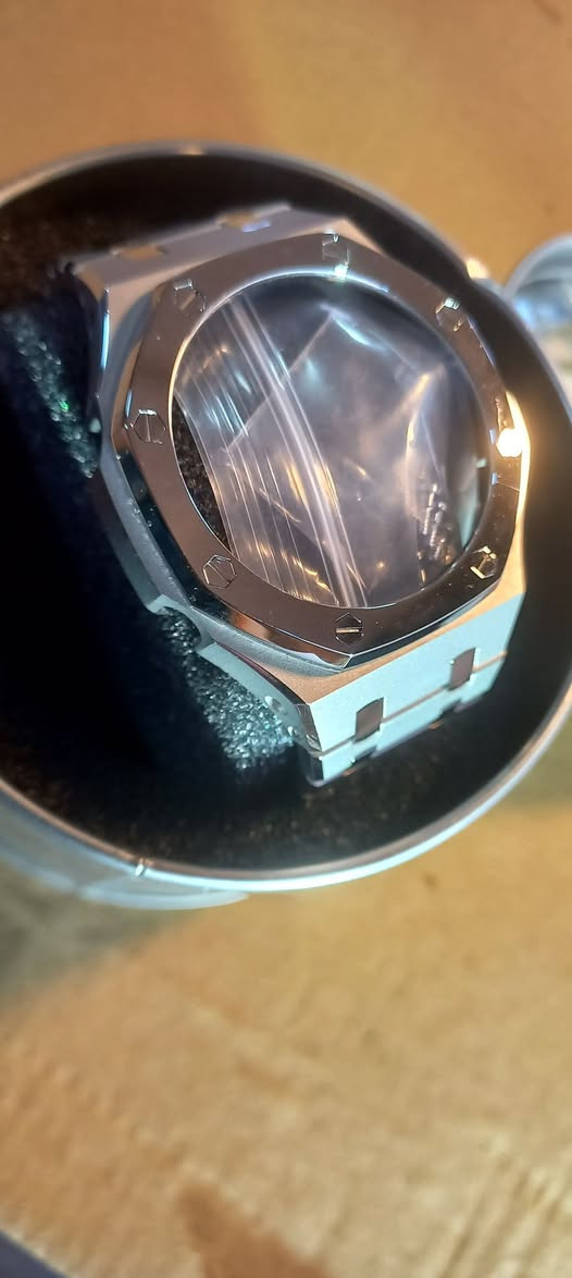 من رخصة الادمن
اطار معدن لساعة جي شوك موديل ga2100 
السعر ٢٥ الف 
جديد لوك


**إذا كنت صاحب هذا الإعلان وتريد حذفه لأي سبب، رجاءا أرسل رسالة إلى الدعم الفني**