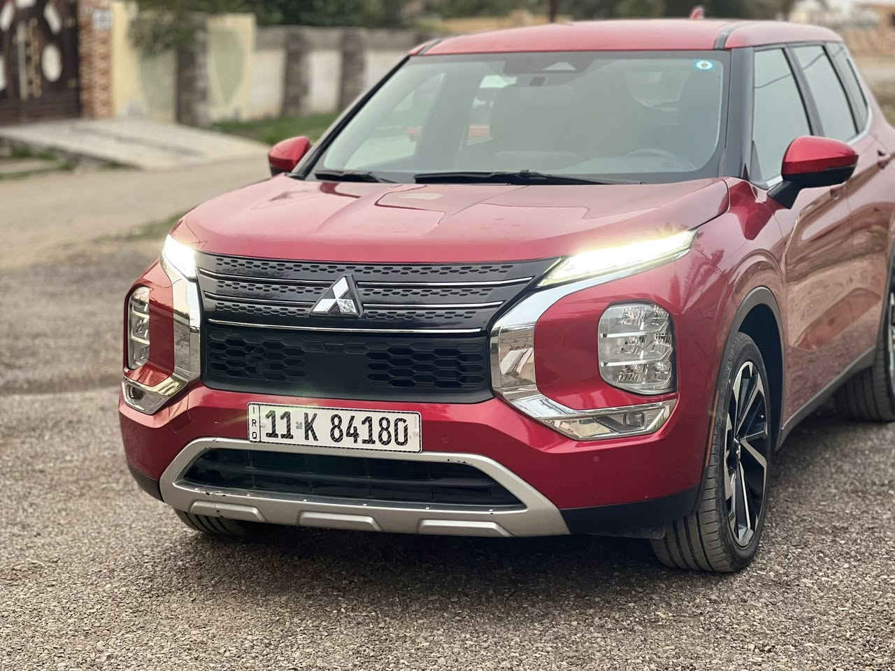 اوتلاندر موديل 2024 رقم بغداد دولي بسمي تحويل ثاني يوم ضرر بسيط جدا محرك 4 سلندر 2.5 ماشية 32 الف فول مواصفات عدا الفتحة بصمة تشغيل بصمة ابواب مري شفط رادار امامي خلفي كشنات جلد تحكم كهربائي سبعة راكب السعر 225 وبي مجال مكان ديالى ناحية السلام رقم الهاتف ***********
