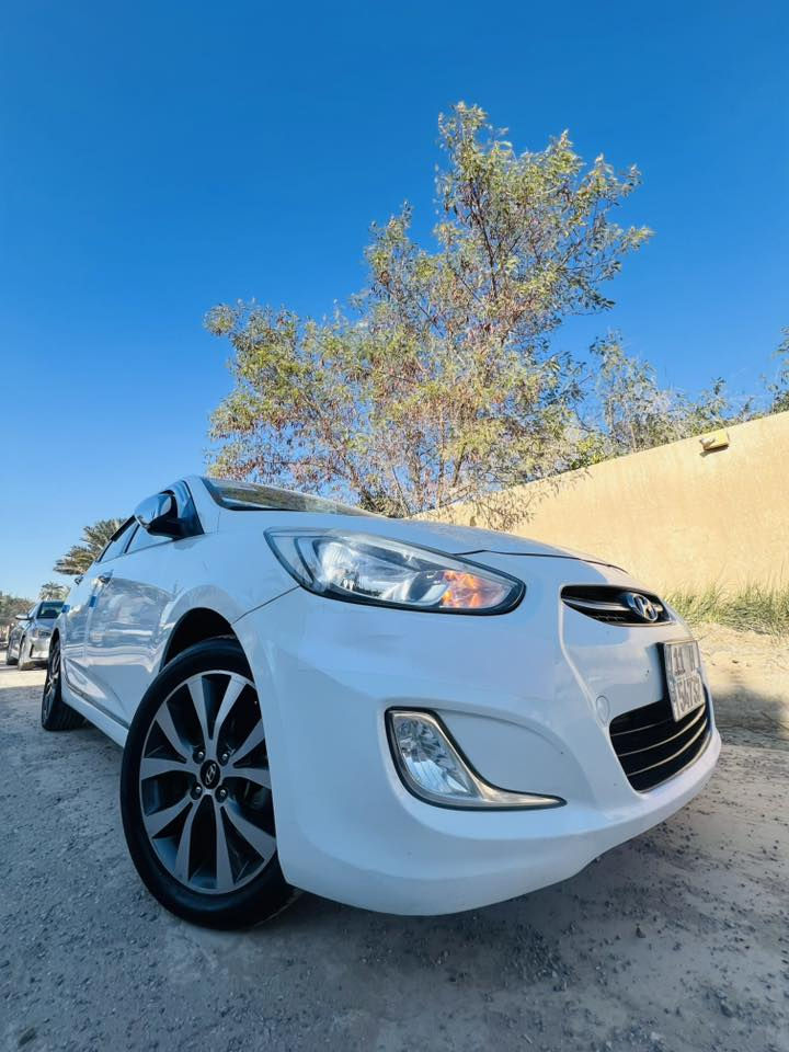 سلام عليكم
اكسنت 2016خليجي ماشيه 94الف فول مواصفات دبل ايرباك.نظام absمكينه 1600 رقم بغداد دولي فتحه سقف اشاره بلمري كامره وشاشه تاب تحكمات جهتين السيارهً جديده بيهافقط الهلال الخلفي الباقي كلين وسونارها موجود جاهزه الاخير تخم تاير كير مكينه تبريد صدر ميكانيك كله لوك مكاني بعقوبه نهر الحجيه الاتصال او واتساب

***********
