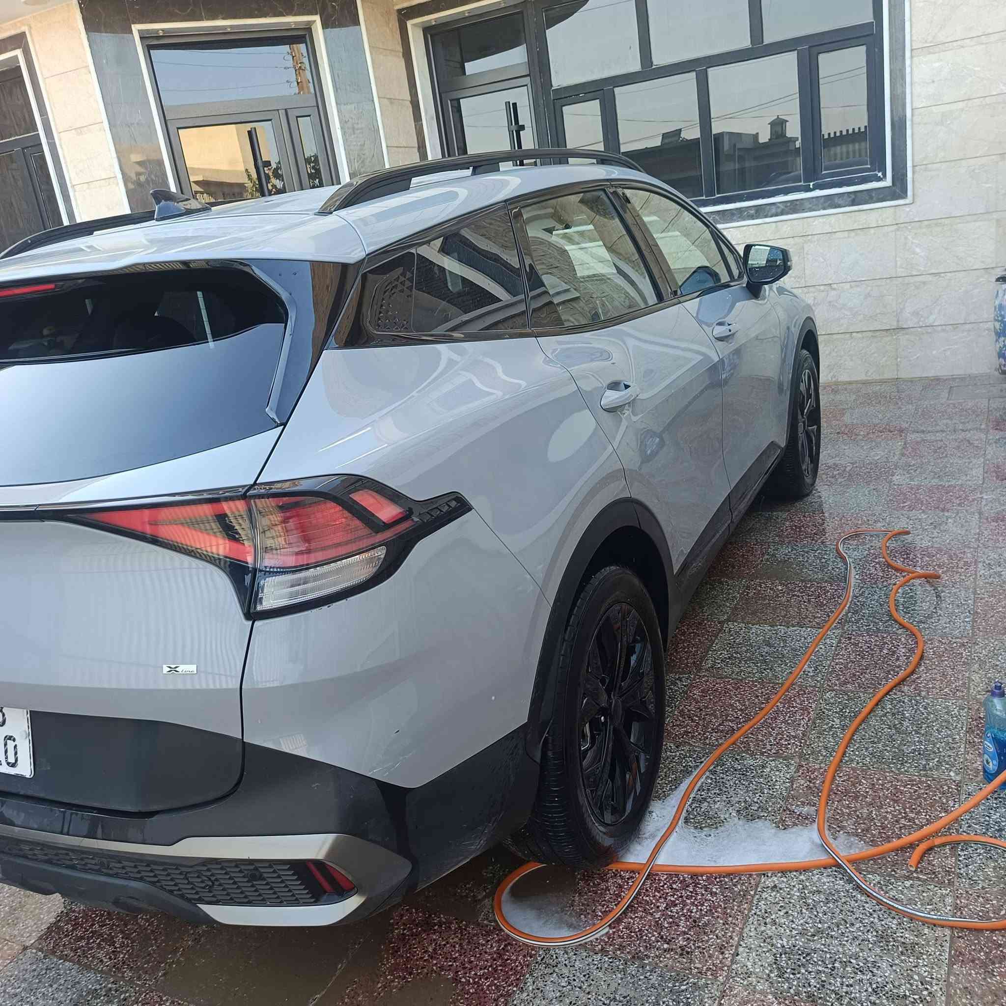 سبورتج 2025 اكس لاين الحجم الجبير  ماشيه ٢٠ الف ضررها   بارد  فقط بدون ايرباك موضحات بالسونار
مواصفات
بصمه
تشغيل عن بعد
محرك 2500
4x4
كشنات جلد كهرباء
كشنات تدفئة
شاشه كبيره متصل ديجتال
رادار أمامي خلفي جانبي
لايتات زينون
شحن لاسلكي
تبريد قطعتين
داخل بيانو بلاك
ويل كب 19
سايد بريك بصمه
أوتو هولد
إطفاء ذاتي
السعر ١٩٠ وبيه مجال 
***********
مكان السياره  / بابل سياره باسمي بدون مراوس
