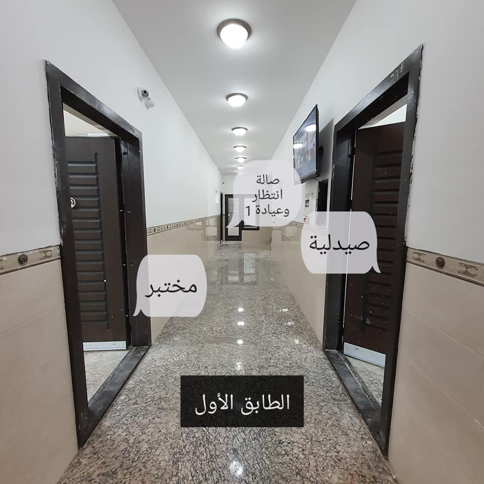 مجمع طبي متكامل للبيع – الحارثية / شارع الكندي

📍 فرع مثلجات الغدير

📐 المساحة: 200 متر

فرصة ممتازة للاستثمار الطبي في موقع حيوي ومميز.

🔹 تفاصيل البناية:

الطابق الأرضي:

محل واجهة مناسب لمستلزمات طبية / نظارات / صيدلية

مختبر مطابق لمواصفات وزارة الصحة

عيادة طبيب متكاملة (غرفة طبيب + انتظار + حمام + مطبخ)

الطابق الثاني:

شقتين

كل شقة تحتوي على عيادتين + صالة انتظار + حمام + مطبخ

الطابق الثالث:

3 عيادات

كل عيادة غرفة كبيرة + حمام + مطبخ

مناسب جداً لعيادات الأسنان

الطابق الرابع:

مختبر أسنان

صالة انتظار

🔹 مميزات البناية:

✔️ مصعد كهربائي موديل 2020 يتحمل 8 أشخاص + سرير مريض

✔️ نظام إنذار حريق متكامل + مطافئ

✔️ كاميرات مراقبة في جميع الطوابق مع شاشة خاصة لكل طبيب

✔️ كاونترات مطابخ جاهزة

✔️ أبواب ألمنيوم عازل للصوت من شركة لوماكس

✔️ سخانات ماء ألمانية

✔️ خزانات ماء سطح درجة أولى (ثلاث طبقات) مع تغطية سندويج بنل

✔️ حماية حديدية لشبابيك السطح والمناور

📞 للاستفسار والاتصال:

***********
