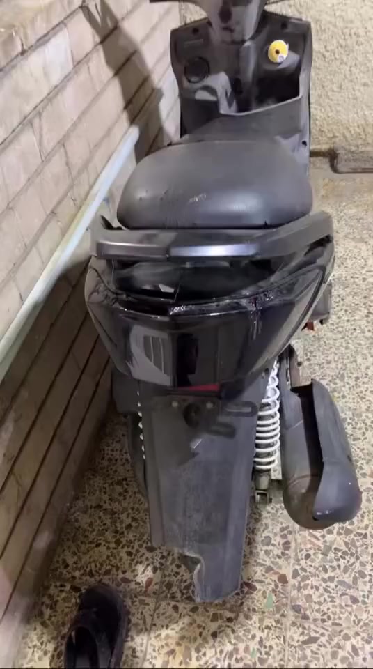 السلام عليكم من رخصة الادمن
سكنس فحل كابريتر 
مكينه خير من الله بالجيس برغي ممفوتح بيها اي فيتر ايعجبك جيبه 
بس كفراتها تعبانه متوازي على بيعتها 
اريد اشتري بوكسر والي عده دراجه كير مراوس عادي اراوس ويا 
السعر 550
***********
