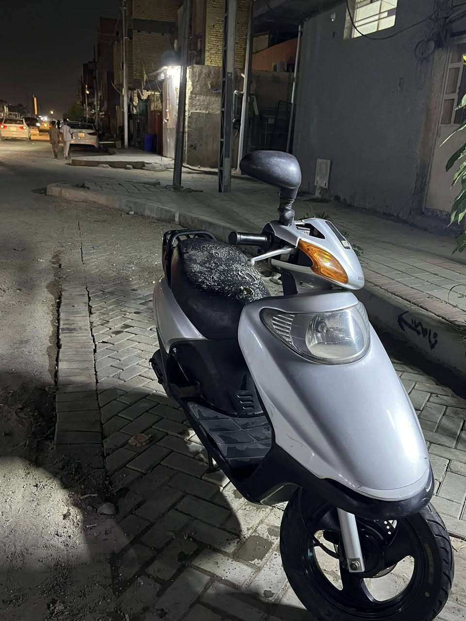 سبيسي ياباني للبيع بيها خيط بسيط كلش حتى متدخن 
سعر 350 بيها مجال بسيط كلش
مدينه الصدر قطاع 57 
***********
