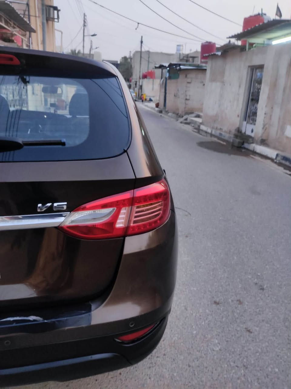 السلام عليكم سياره برلس صيني محرك مستوبيشي V5 ٢٠١٤
بنيد قماره مجوردات
سنويه ما منتهيه ل ٢٠٢٨
بيه خياسات
باب السايق بس طخه صغيره فقط واكع الصبغ الباب لوره السايق بي طخه خفيفه
تبريد نعمه
تحكم ستيرن
اشاره بالمرايات الجانبيه
السعر ٧٠ وبيه مجال
مكاني القرنه
وهم متواجد بالبصره البيع مستعجل 
***********
