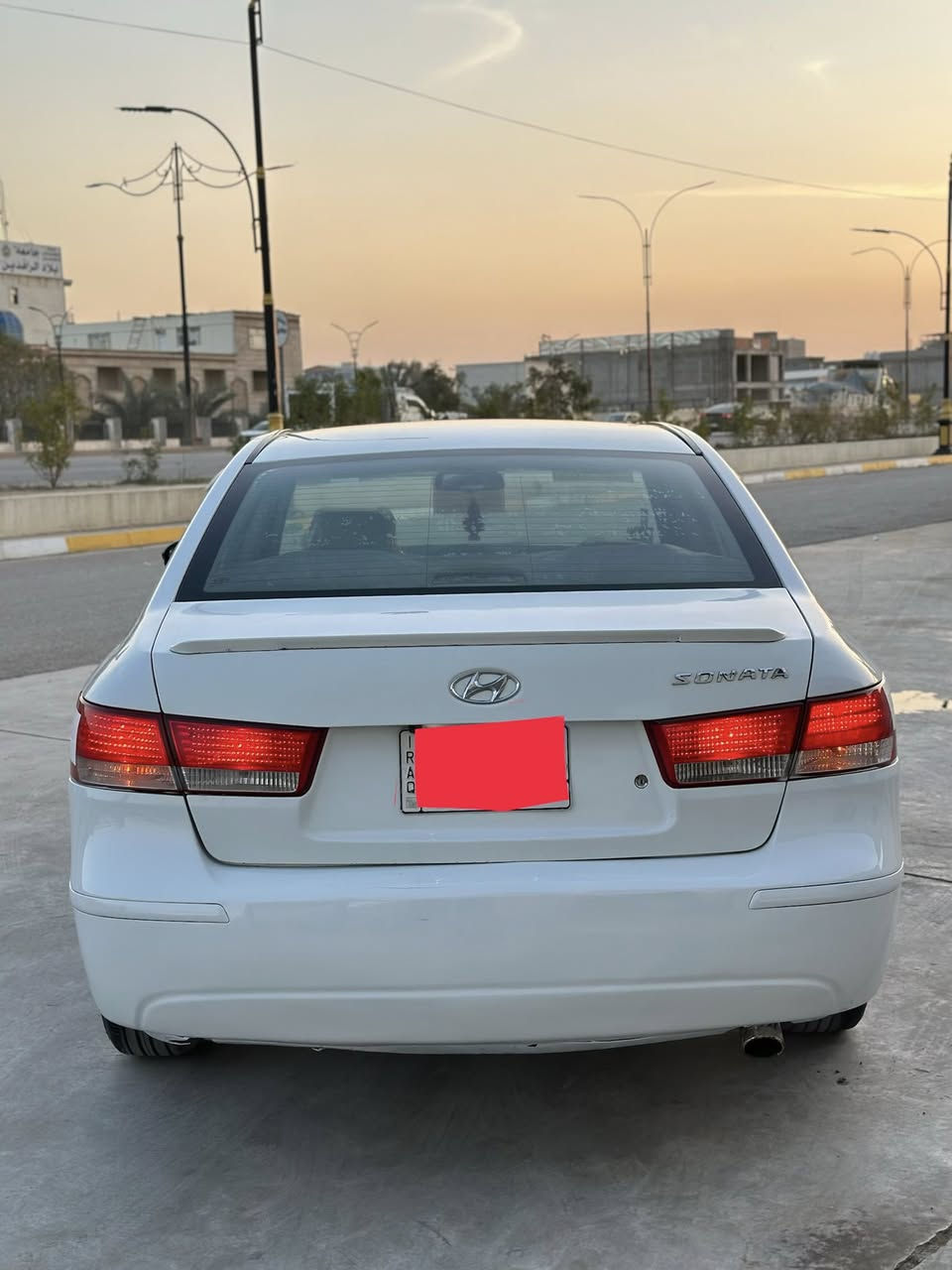 سلام عليكم بيع فقط
سوناتا خليجي موديل 2008 محدثه 2010 داخل وخارج 4سلندر  بيه 3 صبغ قطع بدون داخل وسونر مرافق 
بدون دواخل بدون ايرباك محرك وكير وتبريد وصدر وتايرات كفاله وسياره احلى من الصور سنويه وهزه جديده بسمي سياره مانقصه اي شي السعر 95وبيه مجال بصيط رقمي *********** مكاني ديالى بعقوبه تقاطع القدس
