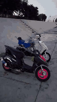 دراجه ماكس عدله مزوده نضاف شوفت عينك شلعه فول محتاج وريد ابيع كومه حديد نقصها هندر و تنضيف كابريتر شغاله سعر350 قفل اقل لا تراسل وهذ رقمي ***********
