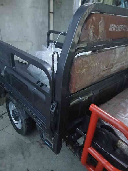 السلام عليكم عندنا ستوته شحن ***********
