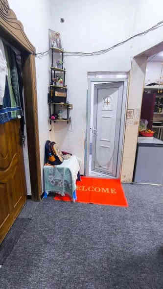 #احجز_موعدك_الآن_لرؤية_العقار

بيت للبيع بناء حديث 
#الموقع
 البصره البهادريه 
قريب السايدين 
رابع بيت عن شار التبليط
 #طابو زراعي عراقي 
نسخه من الطابو + وكاله
تتكاتب مع صاحب الارض مباشر

#المساحه 110M²

#يتكون من
2غرفتين
▫️ صاله 
▪️ديوانيه 
مطبخ 
طارمه
صحيات(داخلي و خارجي)

#السعر 70 مليون وبي مجال 
كافه الخدمات متوفره

 موقع مميز  
▪️مدارس قريبه
▫️ماء حلو كهرباء اناره
▪️شوارع مبلطه
باقي التفاصيل  واتساب 
***********
