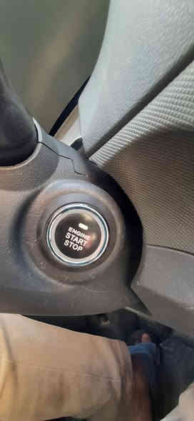 السلام عليكم ورحمه الله وبركاته فتون موديل 2020مكينه ياباني مسيوبوشي2400على وضع الشركة حره تحويل مباشر رقم دولي جديد سنويه 2030 امصفره من كلشي تبريد بصمه تشغيل كامله وجاهزه بيع او امراوس***********حسب القناعه وبالخدمه سعرهااا(120)
