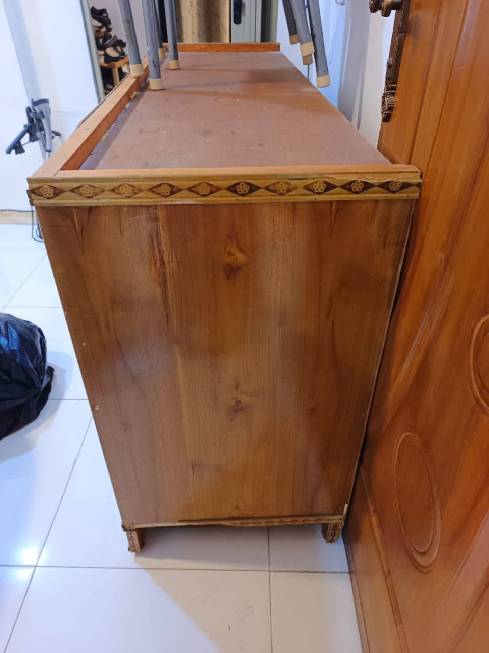 بوفية فراش كلش نضيفه  بعدهه جديده البيع لضيق المكان اخذتهه 250مترين قياسهه والعرض ستندر  كلش قويه صاج االاصلي 150سعرهه  من الاخير الشراي يجي خاص


**إذا كنت صاحب هذا الإعلان وتريد حذفه لأي سبب، رجاءا أرسل رسالة إلى الدعم الفني**