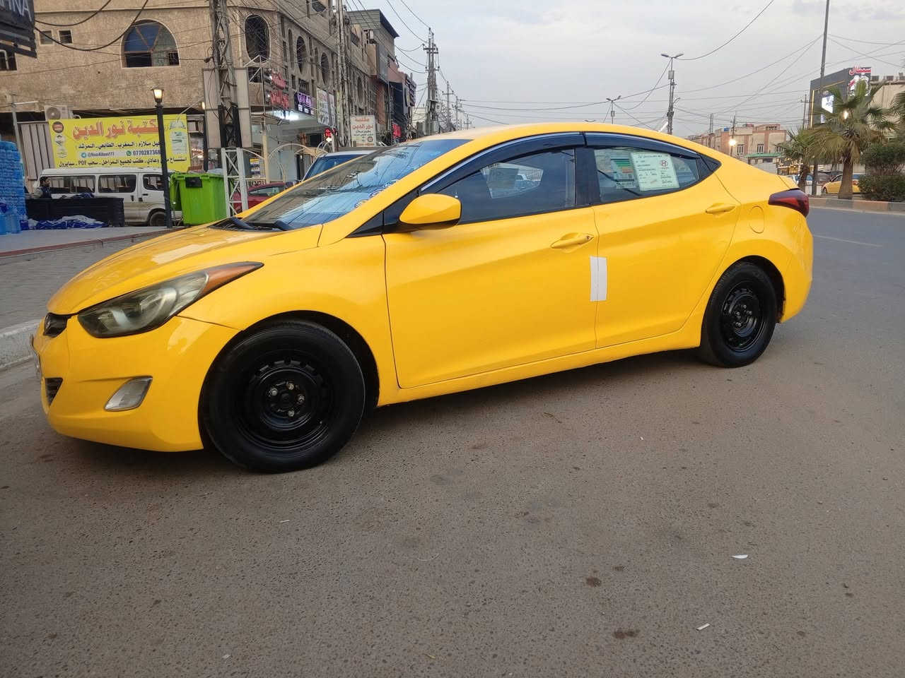 انتره 2013 واراد امريكي
حادث جاملغ جهه الايمن 
والسيارة كلها ليبل واحد شرط
مكينه 1800 دوش المرغوب 
كير خير من الله 
صدر امامي وخلفي نظيف 
تخم تاير جديد 
وياله جديد
بسمي تحويل ثاني 
رقم الدولي 
فحص هزه جديد مصفره هيئة والغرامة وسنويه جديده 
رقم بغداد الإنكليزي 
مواصفات السياره 
منظومه زنون اصليه 
شاشه اندرويد 
كامره خلفيه دواره 
تحكم اربع جهات 
مانع انزلاق 
ايكو 
مانع اقتصاد ايكو 
حاكيه 
3 انظمه قياده 
ماشيه 197
معروفه مواصفاتها الانتره 
السياره متعوب عليه مال جناي ربع ماتصرف عليه جاهزه كامله 
السعر 98  رقم هاتف *********** العنوان بغداد
