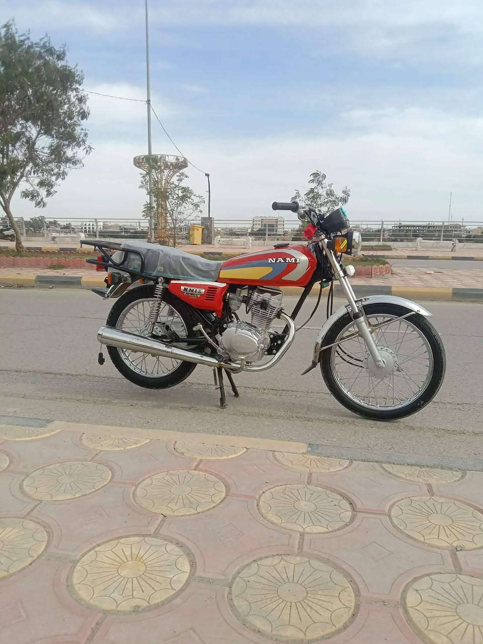 للبيع دراجه شاصي سكنر25 ومعمره شلامجه رقم صاحب  لدراجه***********اني مكلف بنشر
