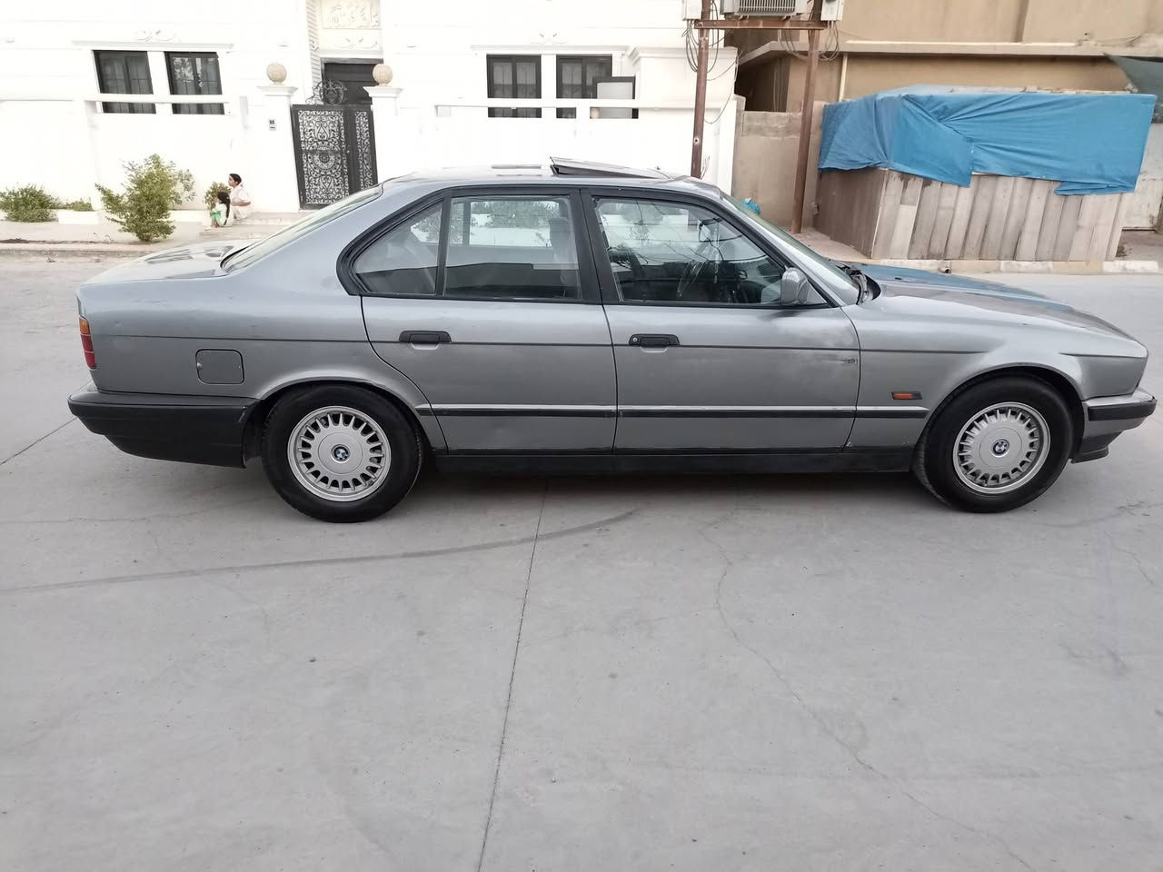 بسم الله مرحبا بيءام دبليو للبيع موديل ٩١ رقم كركوك انكليزي سنويه لل ٢٩ دفتر بانزين حجم ٥٢٠ محرك كبس فانوس كير عادي شلعه بطناش فول تبريد وتدفئه شغال صبغ بلادي سقف سلايت ABS تخم تاير جديد صدر جديد كهربائيات كله شغال سيارة جاهزه مابي نقص سعر ٤٥ بي مجال بسيط مكاني كركوك ☎️ واتساب *********** اسيا ☎️ *********** تحياتي للجميع
