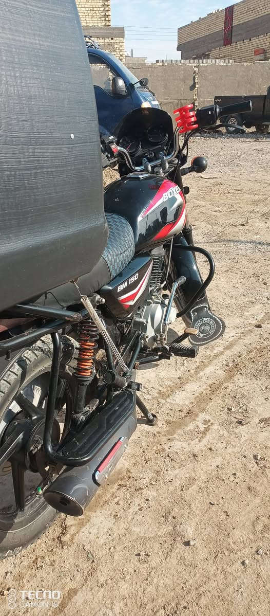 السلام عليكم دراجه بوكسر موديل 2021مكينه مامفتوحه
كهربايات شغاله اوراق اصليه 7
سكني بغداد حي اور سبع قصور 
***********
