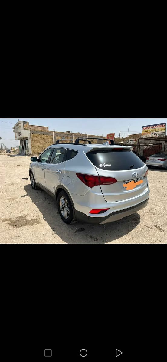 سنتافي ٢٠١٨ وارد امريكي مواصفات فول واحد عله واحد بصمة تشغل وبصمة ابواب اربع كامرات محيطيه ورادارات جانبيه وكشنات جلد وكشنات كهربائيه وتدفئه وتبريد بالكشنات وموموري وسقف بانوراما وجنطه كهربائيه وبردات ابواب خلفيه وهواي مواصفات عداد المسافة ٥٩ الف ميل سياره جديده استعمال شخصي باكيت زلغ مابيها كامله مكمله ماناقصها شي رقم ذي قار باسمي ضررها تبديل بابين عكس السايق وجاملغ وبنيد مبدلات وتصليح شبر من باب خلف السايق وشويه بقبق الجنضه بدون ضرر داخلي ضررها سطحي شواصي مكفولات كير ومحرك وحداديه خير من الله ترايك ٢٠٠ عل سريع مكان السياره سوق الشيوخ سعرها 150 ورقه بي مجال رقم الواتساب *********** سوق الشيوخ, ذي قار
