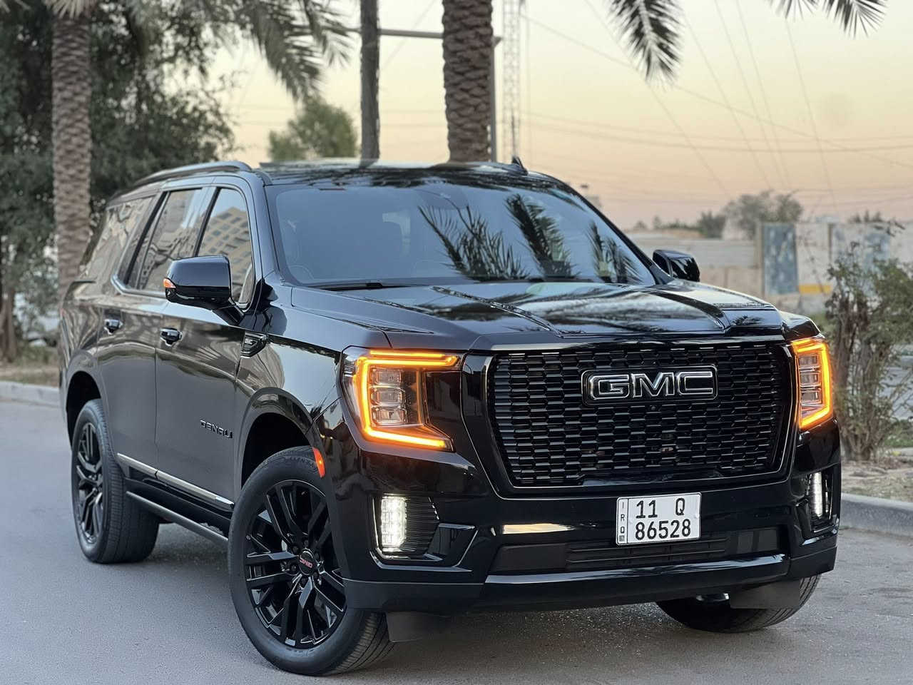 السلام عليكم
جي ام سي يوكن 2022 slt مواصفات دنلي فول دخول جديد وترقيم جديد بسمي بغداد داخله بكتاب دبلوماسيً
بتره ( وارد أمريكي ) ضرر جاملغ وبنيد فقط شاصي كفاله من زلغ 
فول  مواصفات 
داخل اسود طراز الابيض ملكي سياره بلاك بل كامل 
المحرك : V8.  5.3L المرغوب
المواصفات : فوول
* بانوراما
* مصابيح أمامية زنون . 
* كشافات الضباب زنون . 
* المصابيح الأمامية مع LED . 
* حساسات . 360درجه
* شاشه كبيرة مع نظام ملاحة نفكيشن GPS .
* سستم صوت bose.
* مقاعد أمامية كهربائية عدد 2
* مقاعد أمامية تبريد وتدفئة . مقاعد خلفيه VIP👑 
* تشغيل عن بعد . 
* مرايا متحسسة للاضاءة 
*العالية . مرايه داخليه نضام كأمره كامرات 360درجه جانبيه واماميه وخلفيه
دوس كهرباء شفط دبل كزوز دنلي خلفي
العنوان: بغداد  / الدوره 
السعر  448 وبيهه مجال قليل 
صور الحادث على واتساب اي ستفسار اتصل وتدلل رقمي ***********
