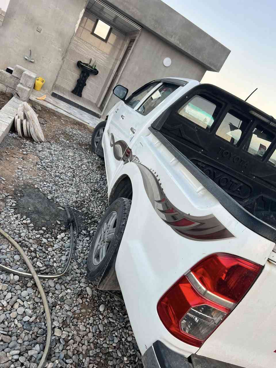 السلام عليكم هايلوكس 2013اسليمانيه بسمي شاصي 12 مبدل چاملقً امامي بلادي بدون دواخل بيه حالوب بل قماره قليل السعر خاص و التصال عل الرقم /***********
