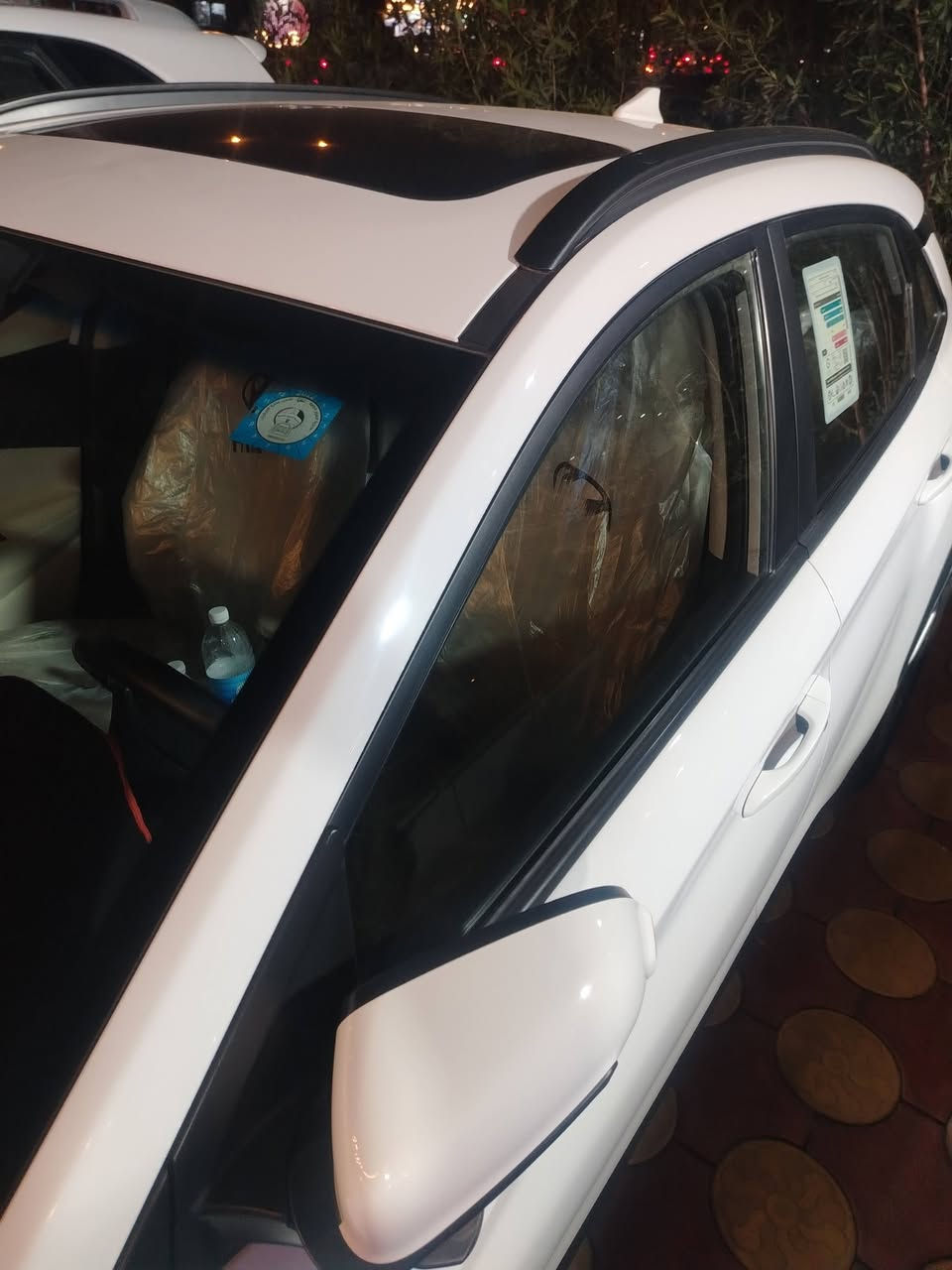 سلام عليكم
سيارة كونا موديل 2023

خليجي مكفوله فول موصفات

مكينه 2000

ماشيه 70 الف

السعر ١٧٥

التواصل ***********
