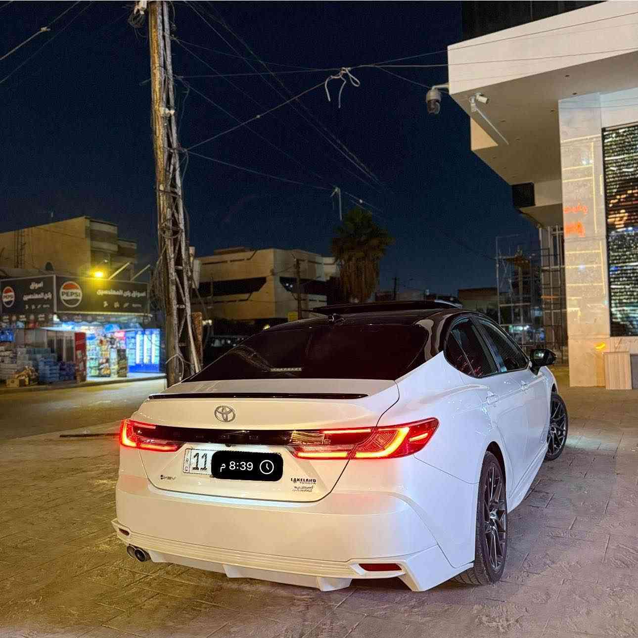 السلام عليكم

كامري 2025 هايبرد وراد امريكي xse تو كلر

بانوراما داخل احمر مقاعد تدفئه وتبريد

داتا شو عرض لمقياس السرعه وباقي المواصفات معروفه بهاية الفئه. 

السياره حادثها مرفق بالصور بنيد وجاملغ  وبيها صبغ بنيد ووربع جاملغ

والدعاميه جبتلها لون مطابق وتصليحها على ايدي كله اصلي 

السيارة رقم بغداد اني مستوردها وبأسمي 

مكان السيارة بغداد زيونة

السعر 258

*********** بغداد, العراق
